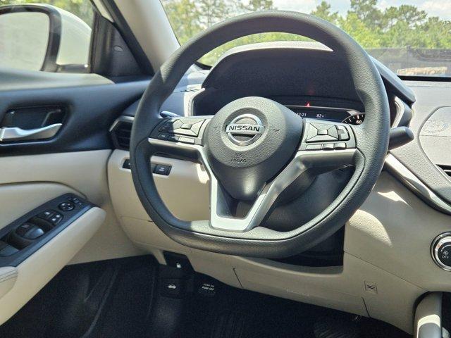 used 2022 Nissan Altima car, priced at $21,000