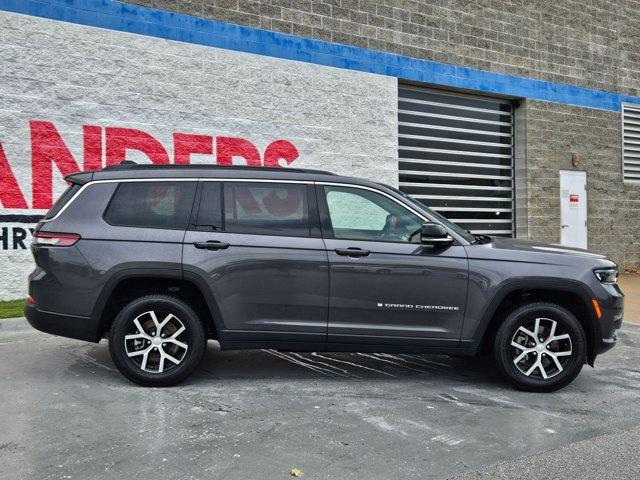 used 2024 Jeep Grand Cherokee L car, priced at $35,995