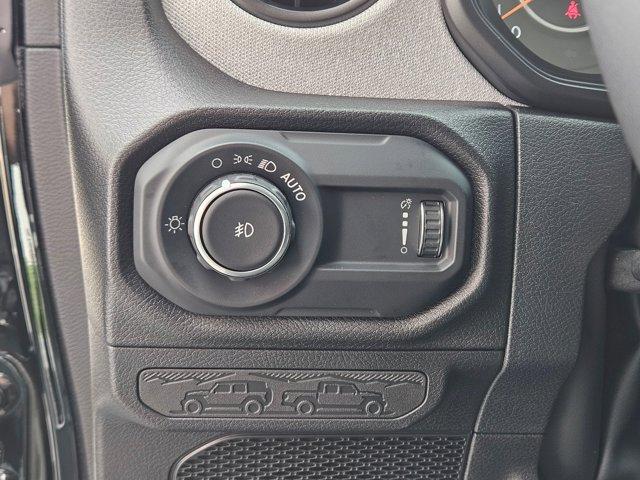 new 2025 Jeep Wrangler car, priced at $43,464