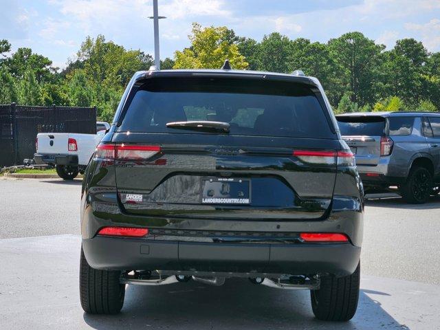 new 2024 Jeep Grand Cherokee car, priced at $41,819