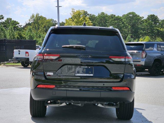 new 2024 Jeep Grand Cherokee car, priced at $43,520