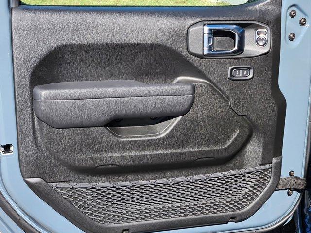 new 2025 Jeep Gladiator car, priced at $49,249