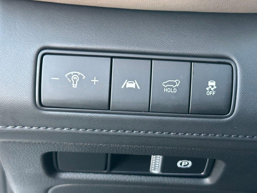 used 2023 Hyundai SANTA FE HEV car, priced at $27,977