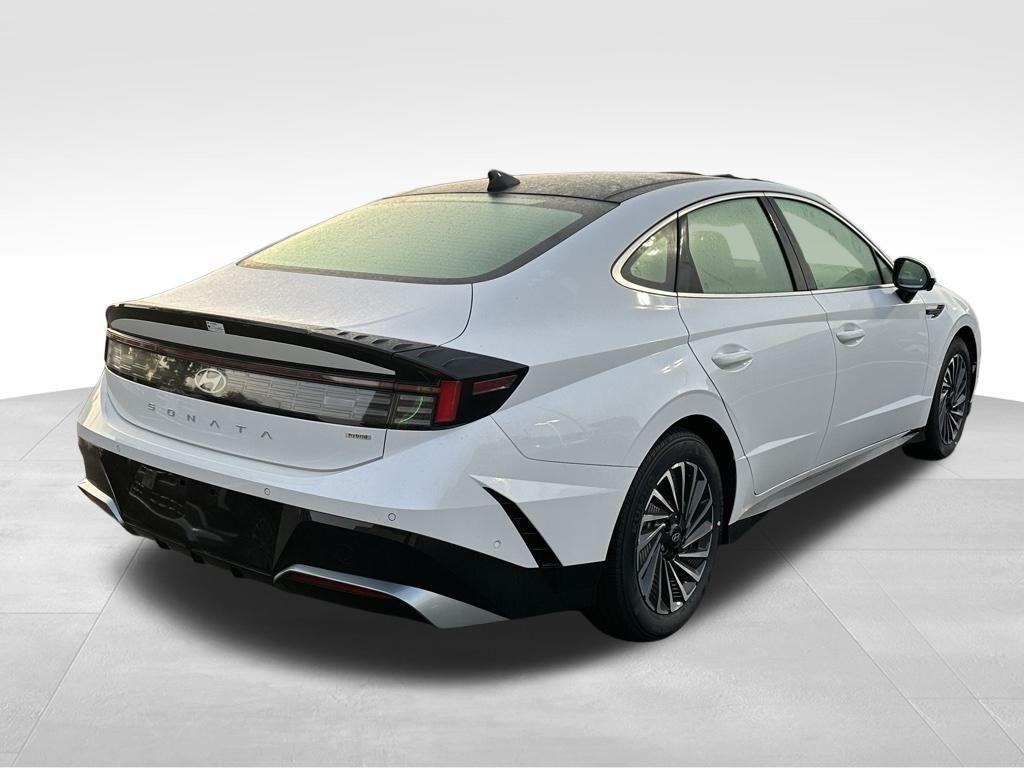 new 2024 Hyundai Sonata Hybrid car, priced at $38,837