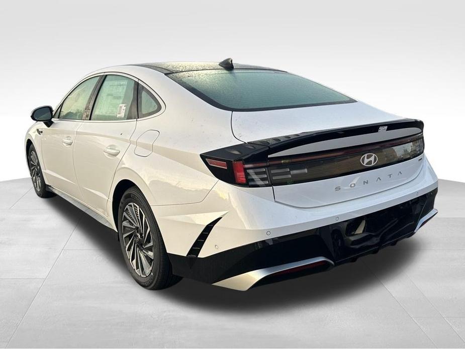 new 2024 Hyundai Sonata Hybrid car, priced at $38,837