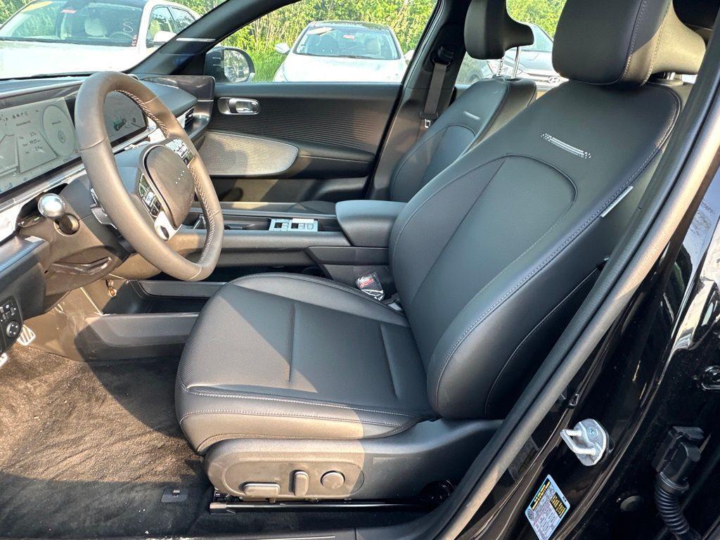 used 2025 Hyundai IONIQ 6 car, priced at $38,958