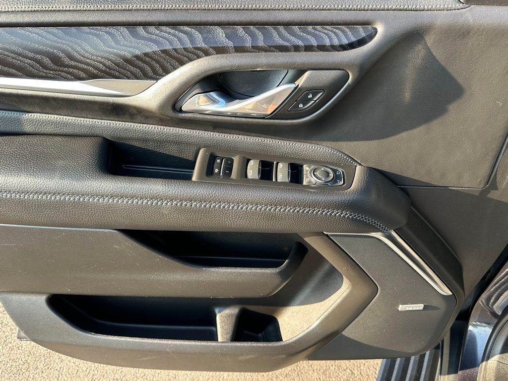 used 2023 GMC Yukon XL car, priced at $57,986