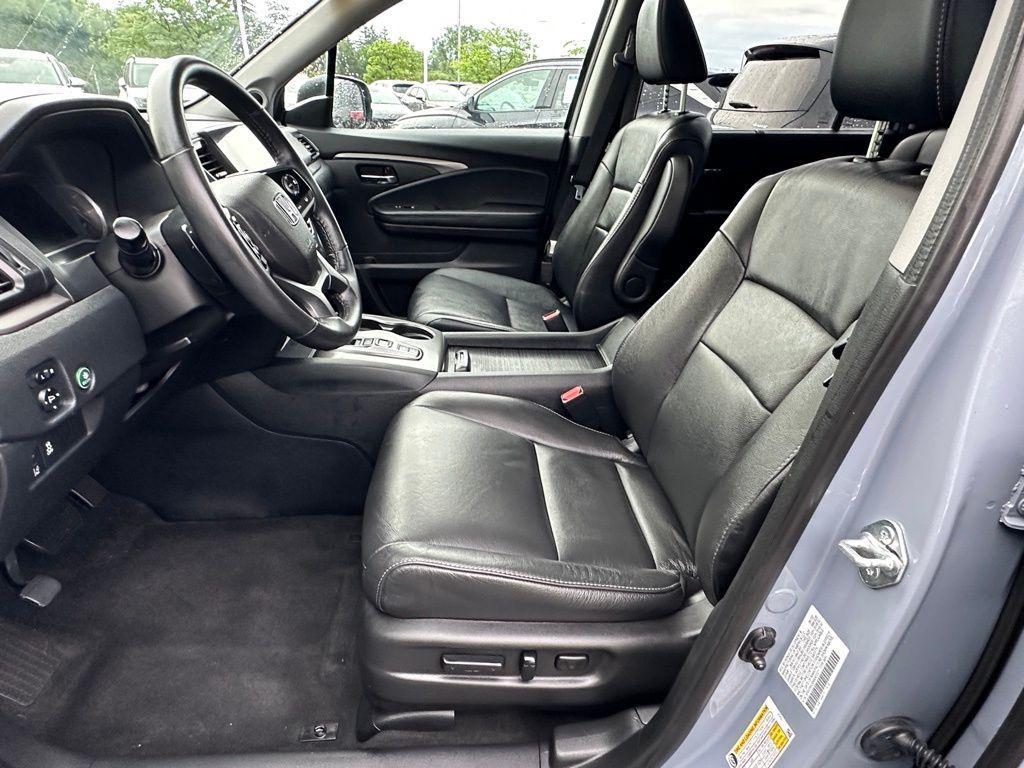 used 2022 Honda Pilot car, priced at $33,454