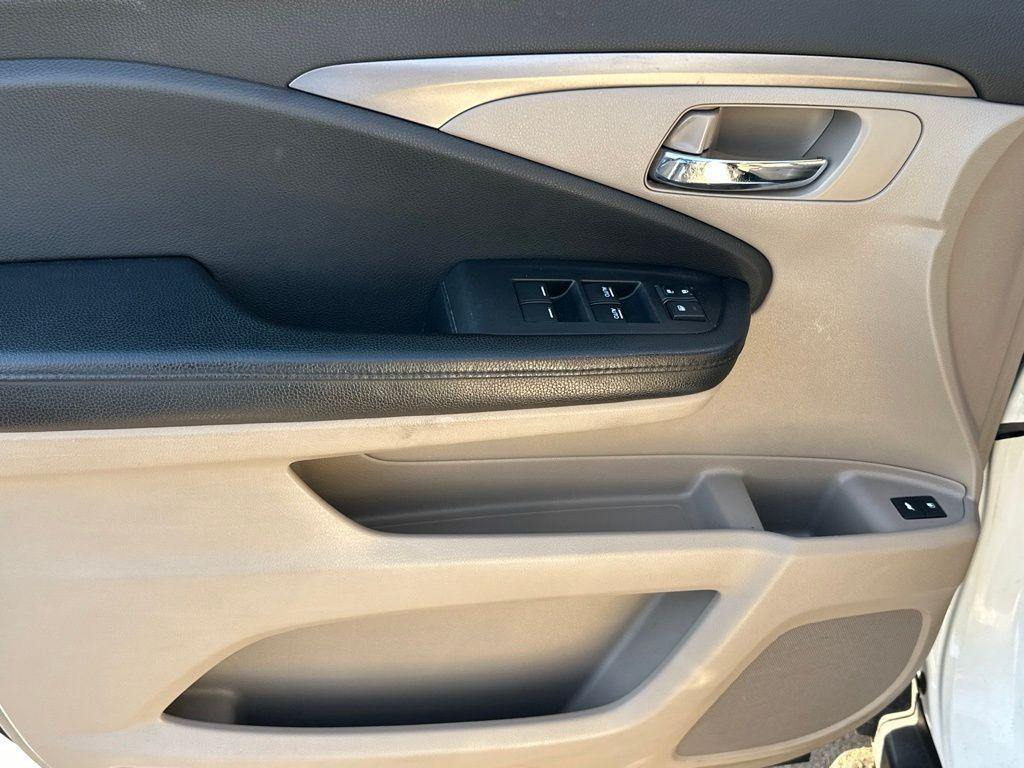 used 2016 Honda Pilot car, priced at $16,382