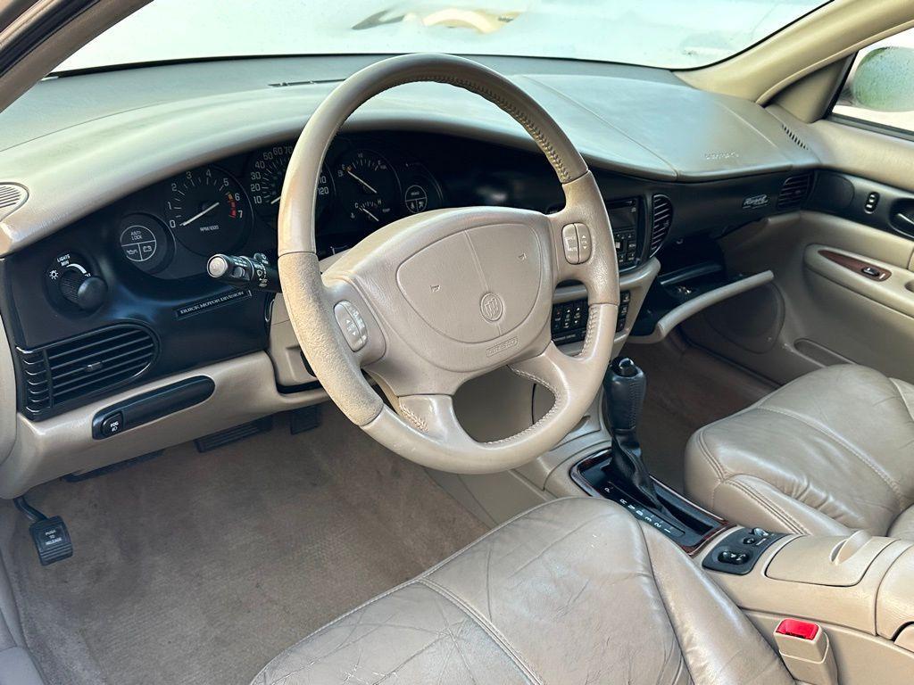 used 2000 Buick Regal car, priced at $3,459