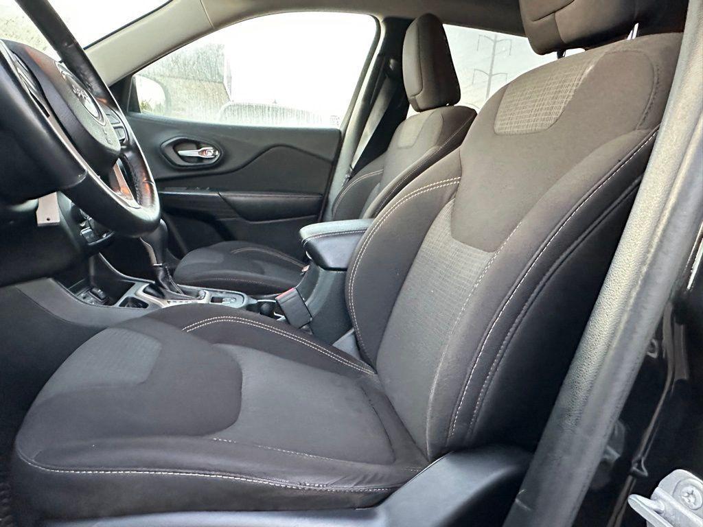 used 2016 Jeep Cherokee car, priced at $12,587