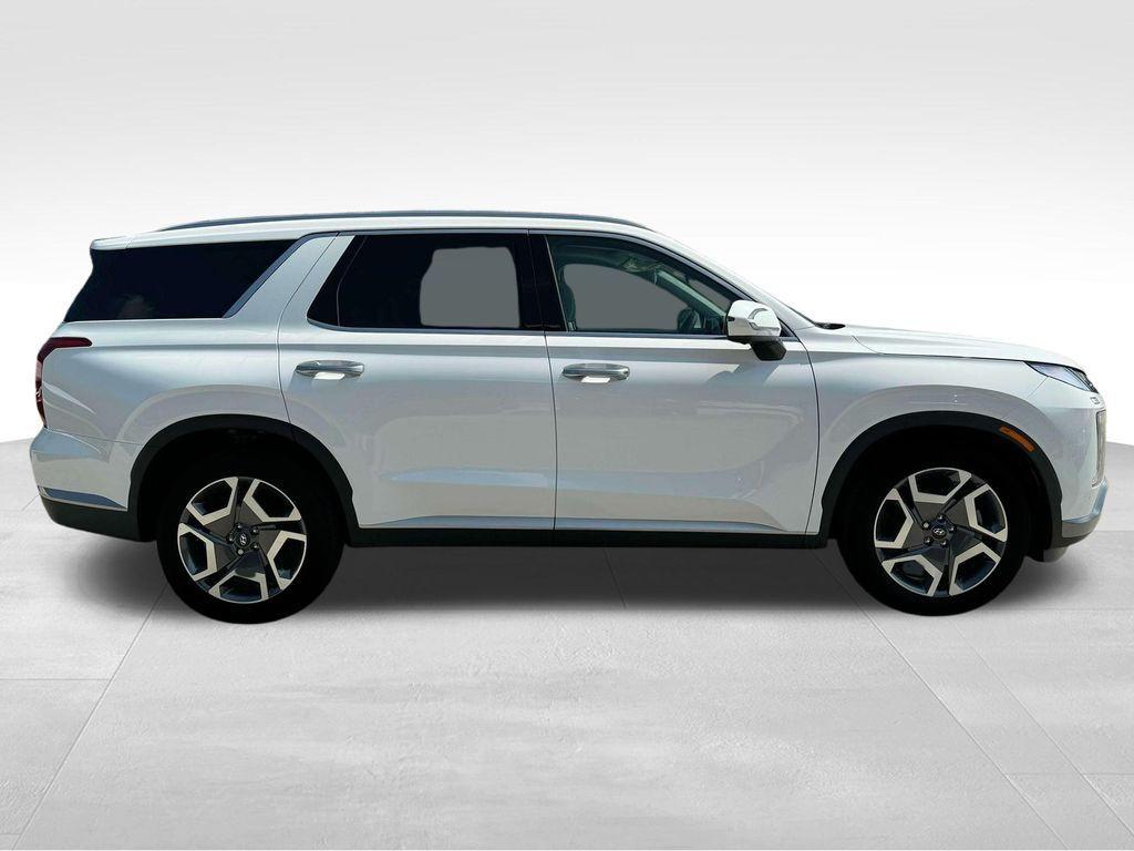 used 2025 Hyundai Palisade car, priced at $46,999