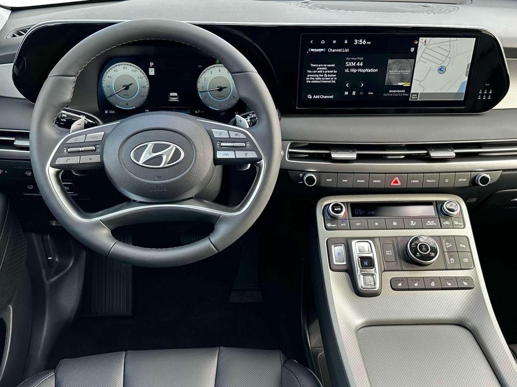 used 2025 Hyundai Palisade car, priced at $46,999