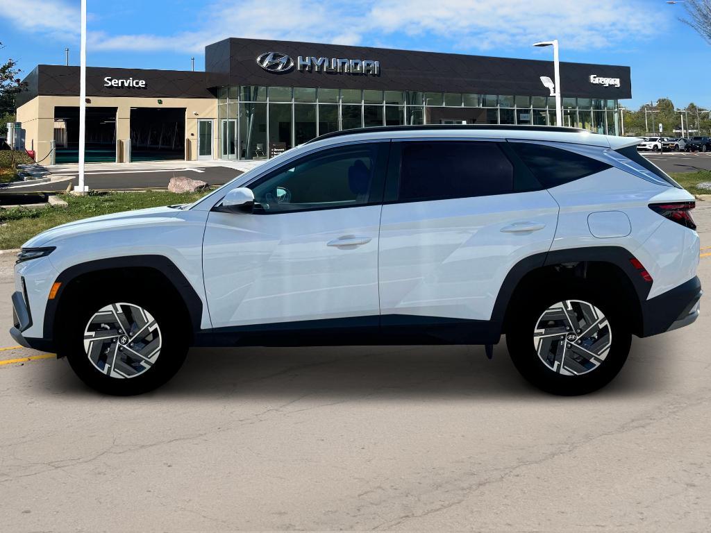 new 2025 Hyundai TUCSON Hybrid car, priced at $32,571