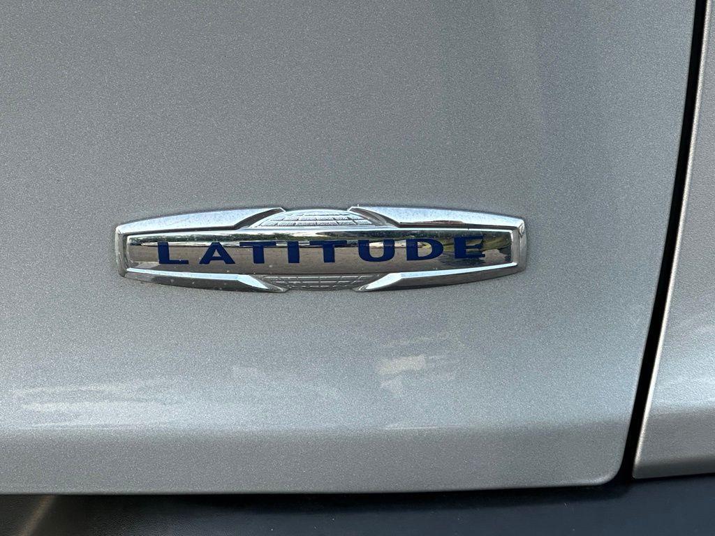 used 2014 Jeep Cherokee car, priced at $8,917