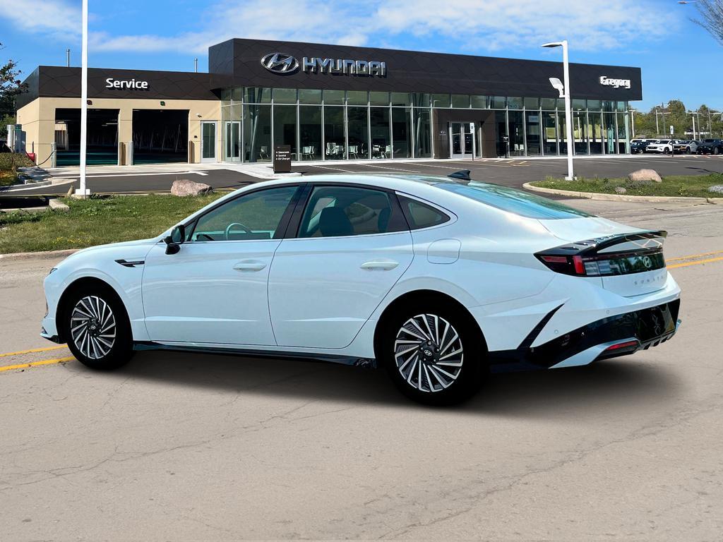 new 2025 Hyundai Sonata Hybrid car, priced at $39,225