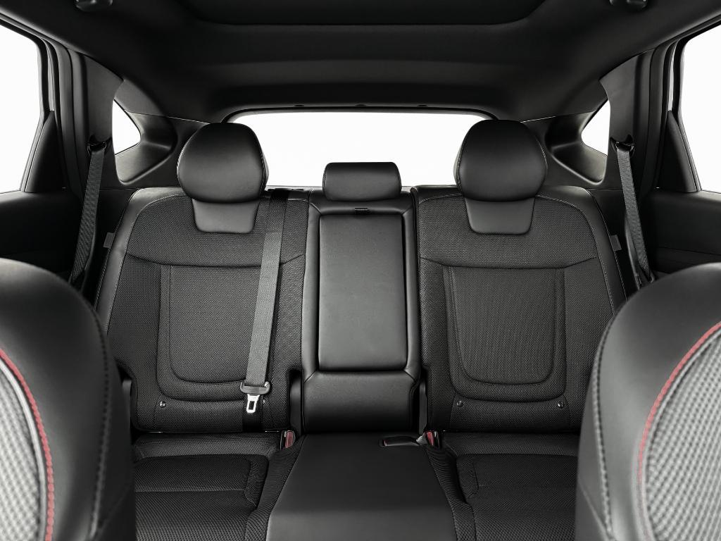 new 2025 Hyundai TUCSON Hybrid car, priced at $37,231