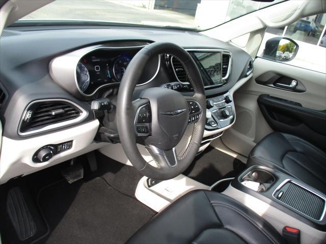 used 2023 Chrysler Pacifica car, priced at $25,999