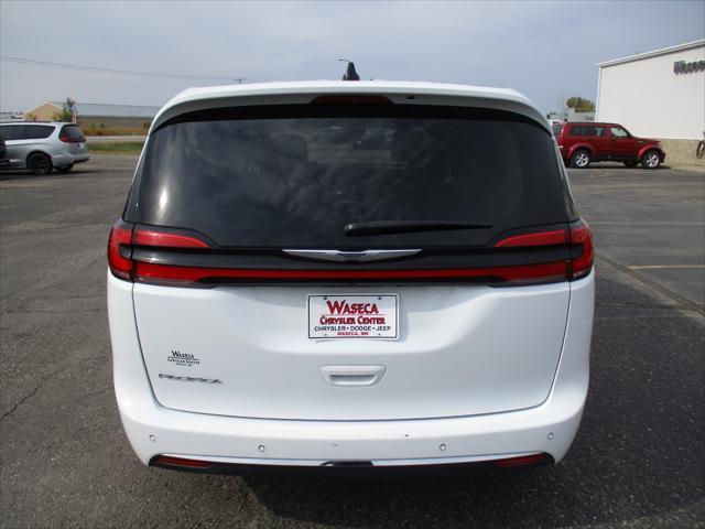 used 2023 Chrysler Pacifica car, priced at $25,999