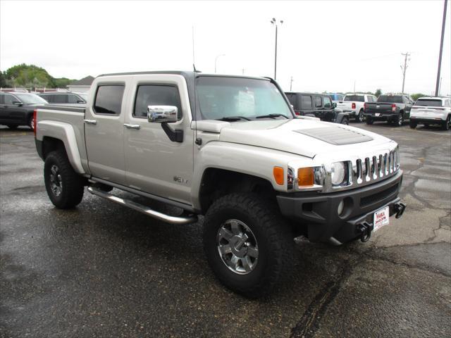 used 2009 Hummer H3T car, priced at $14,999