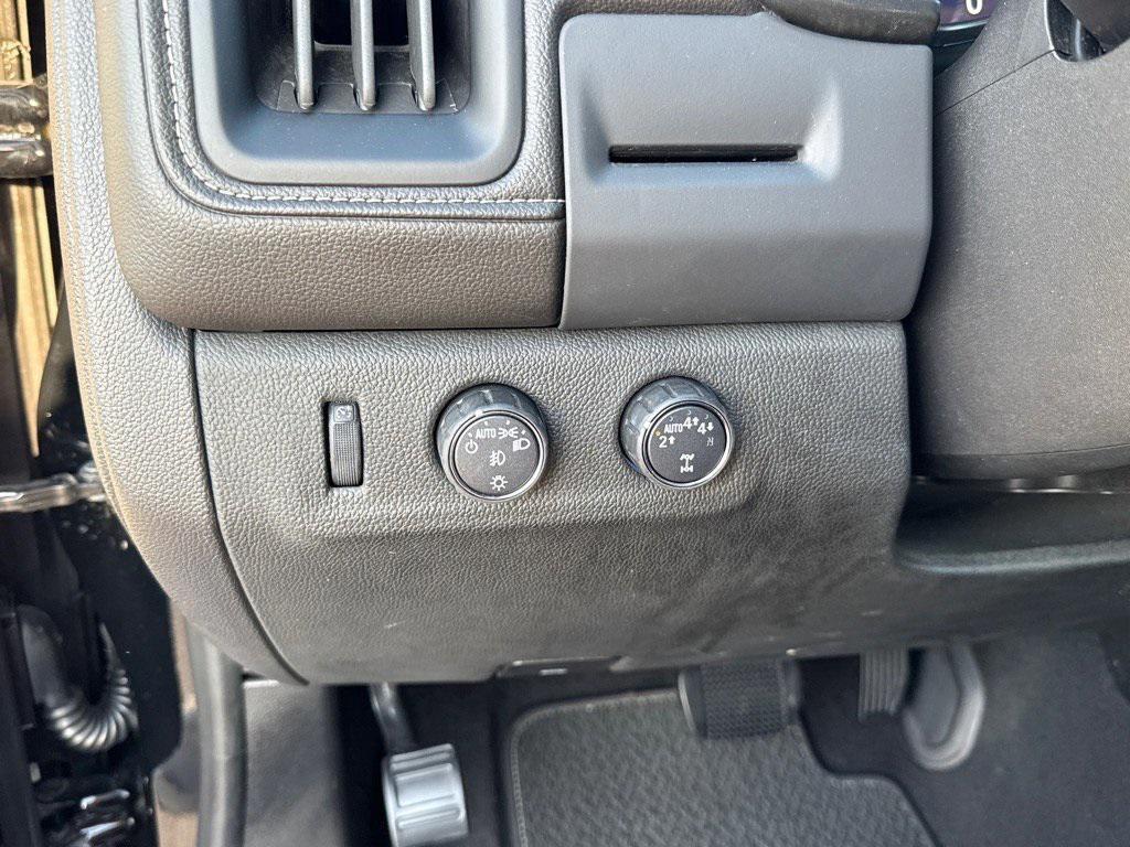 used 2021 GMC Canyon car, priced at $33,891