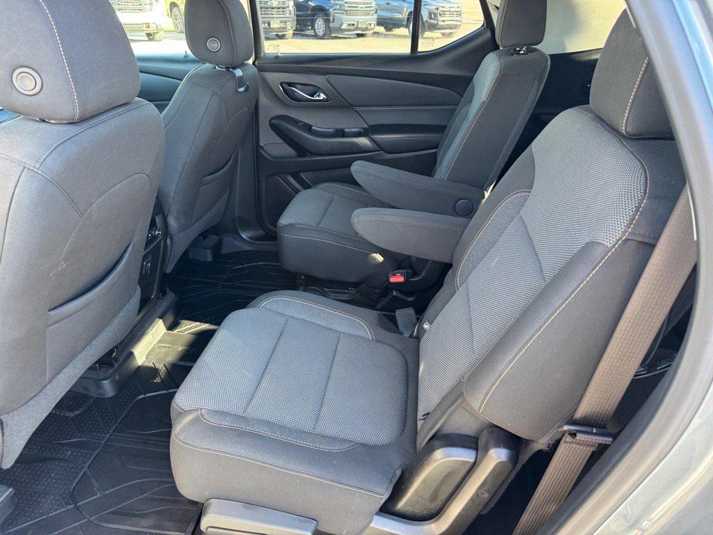 used 2021 Chevrolet Traverse car, priced at $23,933