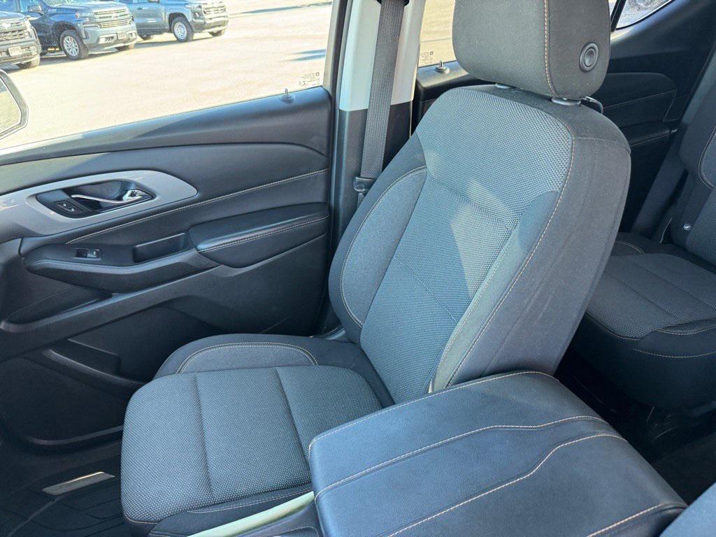 used 2021 Chevrolet Traverse car, priced at $23,933