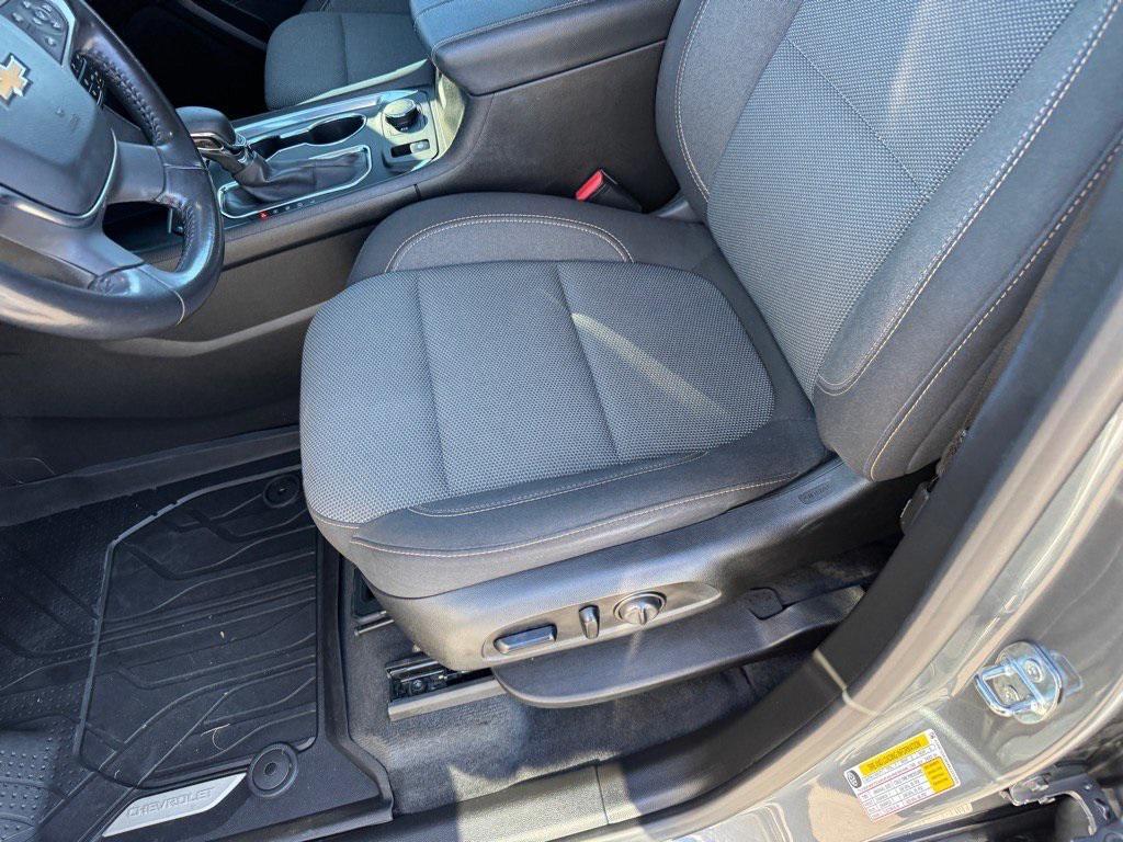 used 2021 Chevrolet Traverse car, priced at $23,933