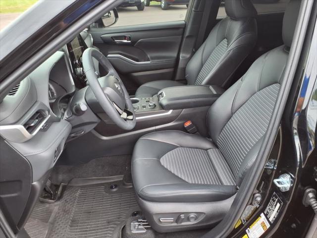 used 2023 Toyota Highlander car, priced at $45,950