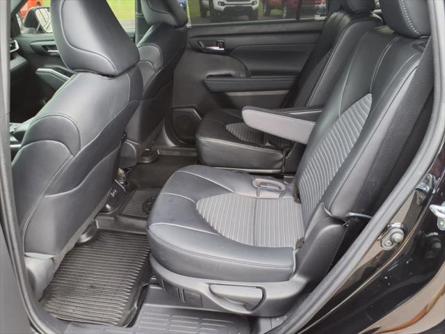 used 2023 Toyota Highlander car, priced at $45,950