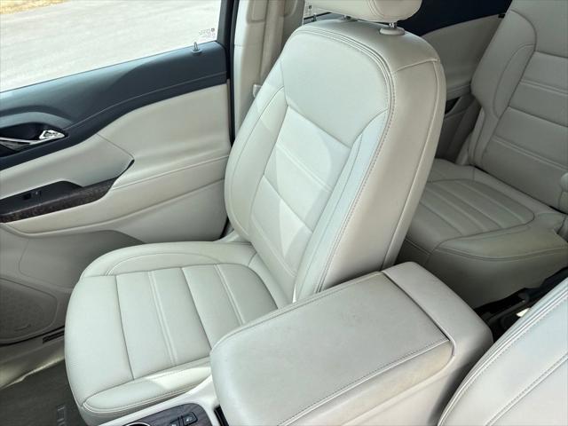 used 2022 GMC Acadia car, priced at $33,959