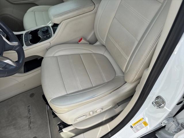 used 2022 GMC Acadia car, priced at $33,959