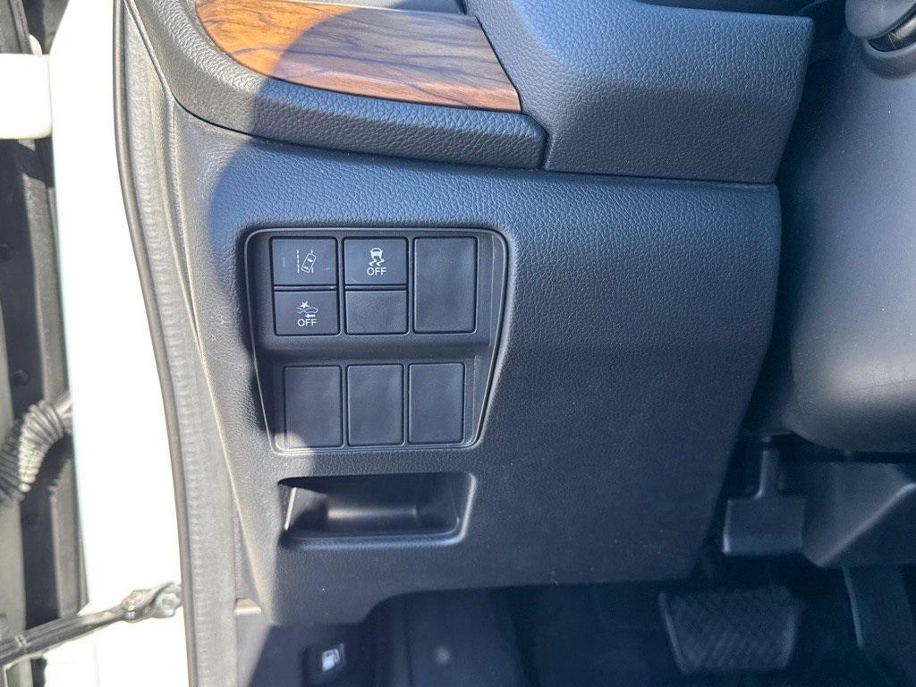 used 2018 Honda CR-V car, priced at $19,525