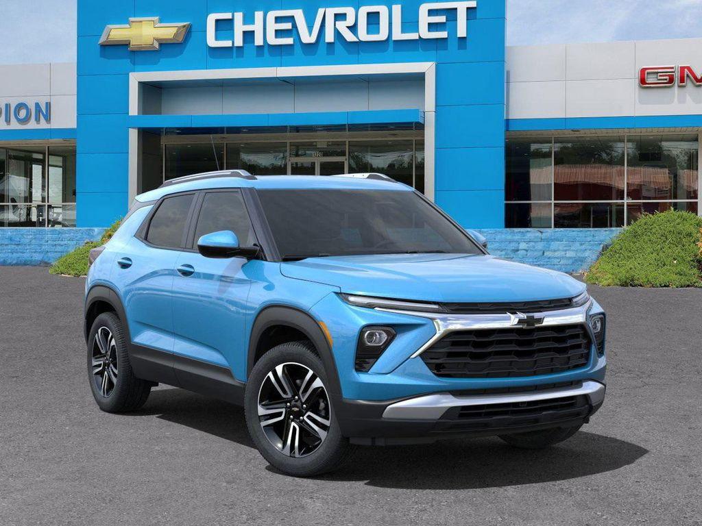 new 2025 Chevrolet TrailBlazer car, priced at $30,250
