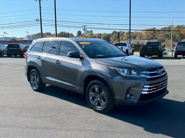 used 2018 Toyota Highlander Hybrid car, priced at $26,950