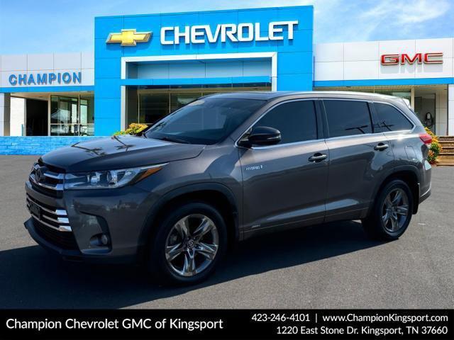 used 2018 Toyota Highlander Hybrid car, priced at $26,950