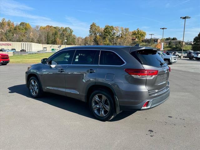 used 2018 Toyota Highlander Hybrid car, priced at $26,950