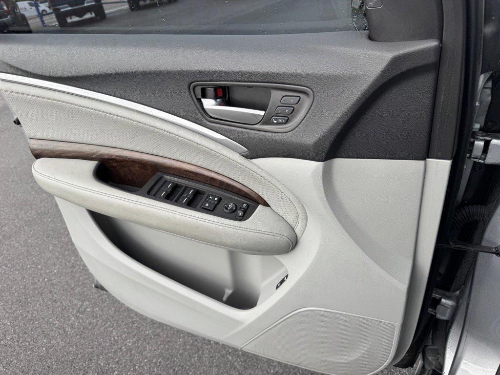 used 2019 Acura MDX car, priced at $25,432