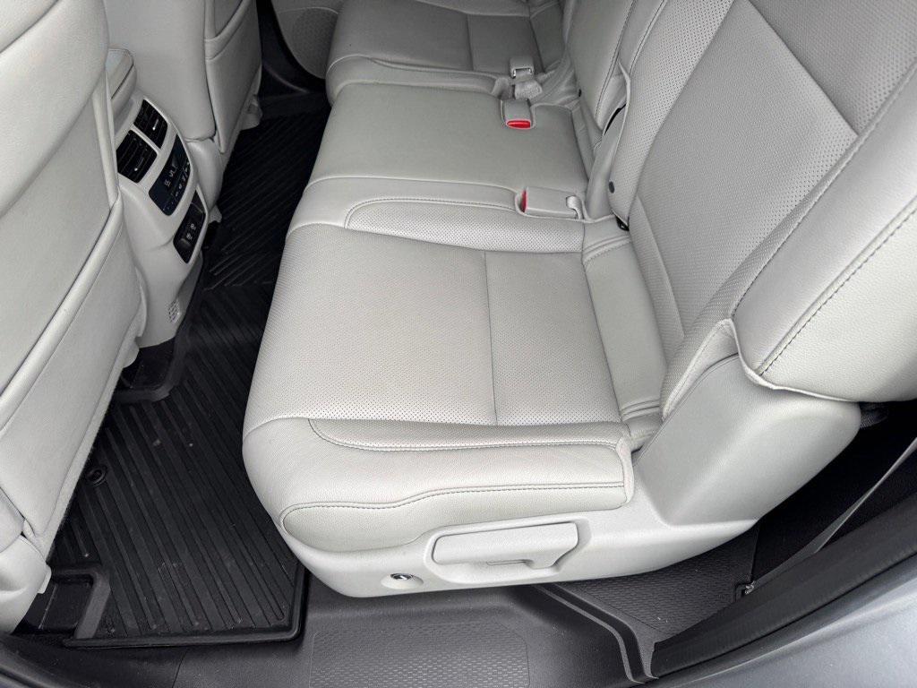 used 2019 Acura MDX car, priced at $25,432