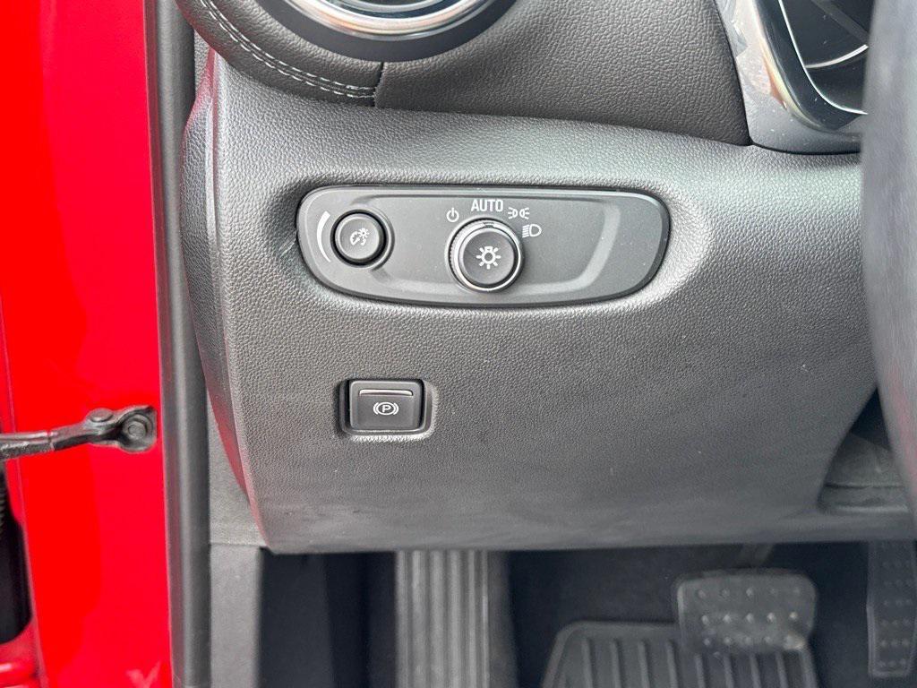 used 2020 Chevrolet Blazer car, priced at $22,844