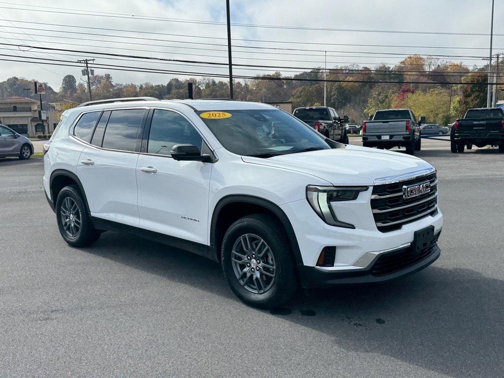 used 2025 GMC Acadia car, priced at $39,950