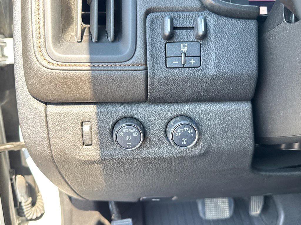 used 2022 GMC Canyon car, priced at $37,382