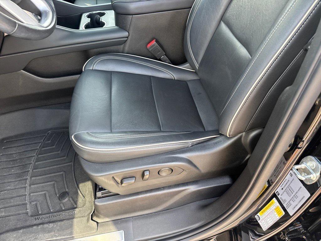 used 2021 GMC Yukon XL car, priced at $42,838
