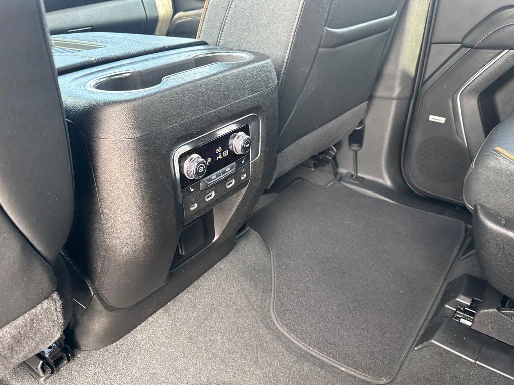 used 2024 GMC Yukon car, priced at $71,853