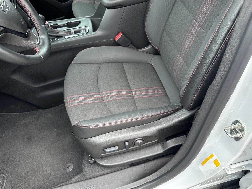 used 2023 Chevrolet Equinox car, priced at $28,768