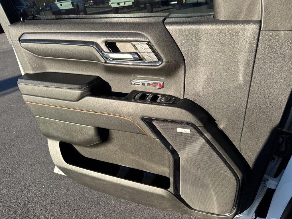 used 2023 GMC Sierra 1500 car, priced at $49,828