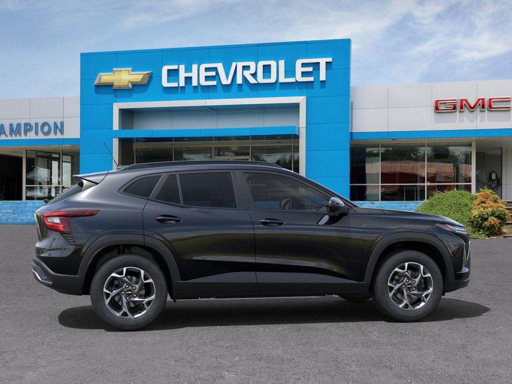 new 2025 Chevrolet Trax car, priced at $25,425