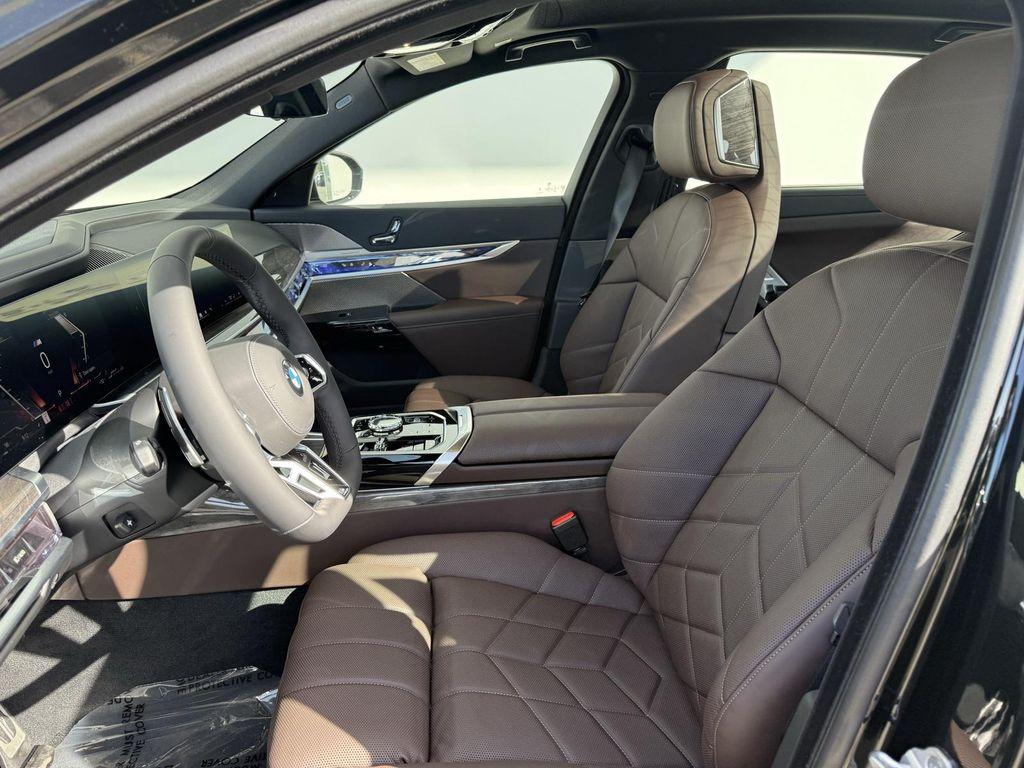 new 2025 BMW 760 car, priced at $128,525