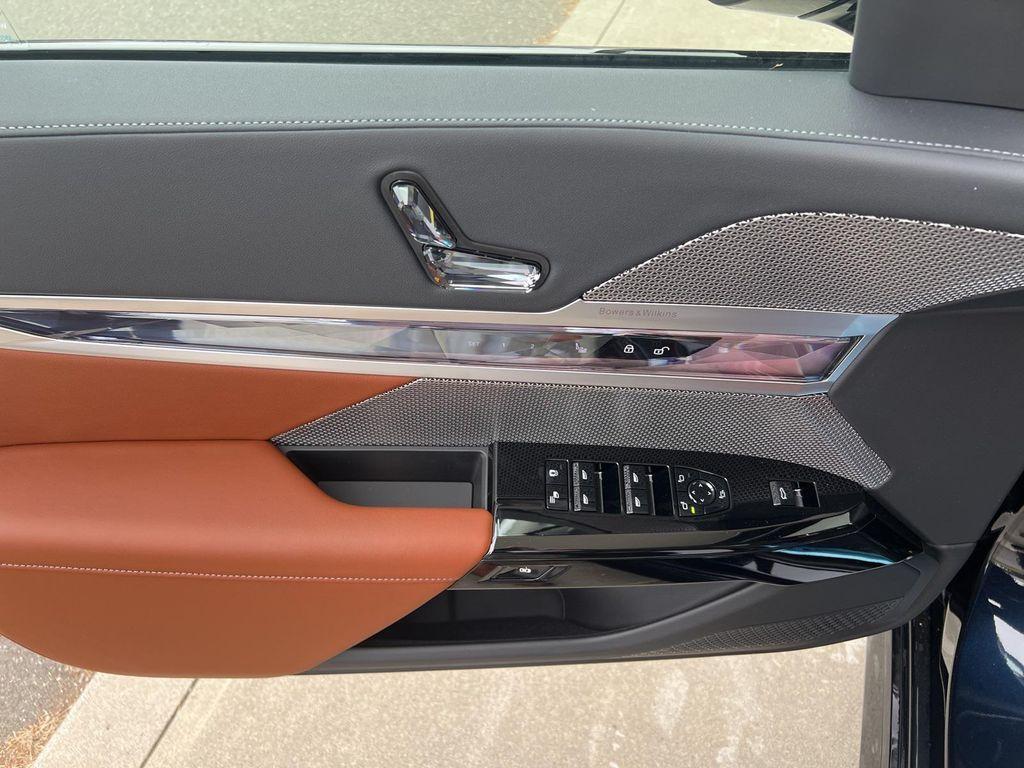 new 2025 BMW i7 car, priced at $131,425