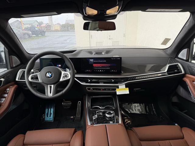 new 2025 BMW X7 car, priced at $125,075